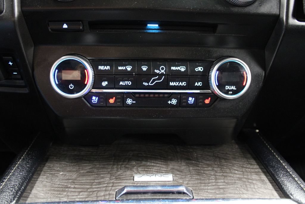 Certified 2018 Ford Expedition Max Limited w/ Equipment Group 301A AWD/4WD image 34