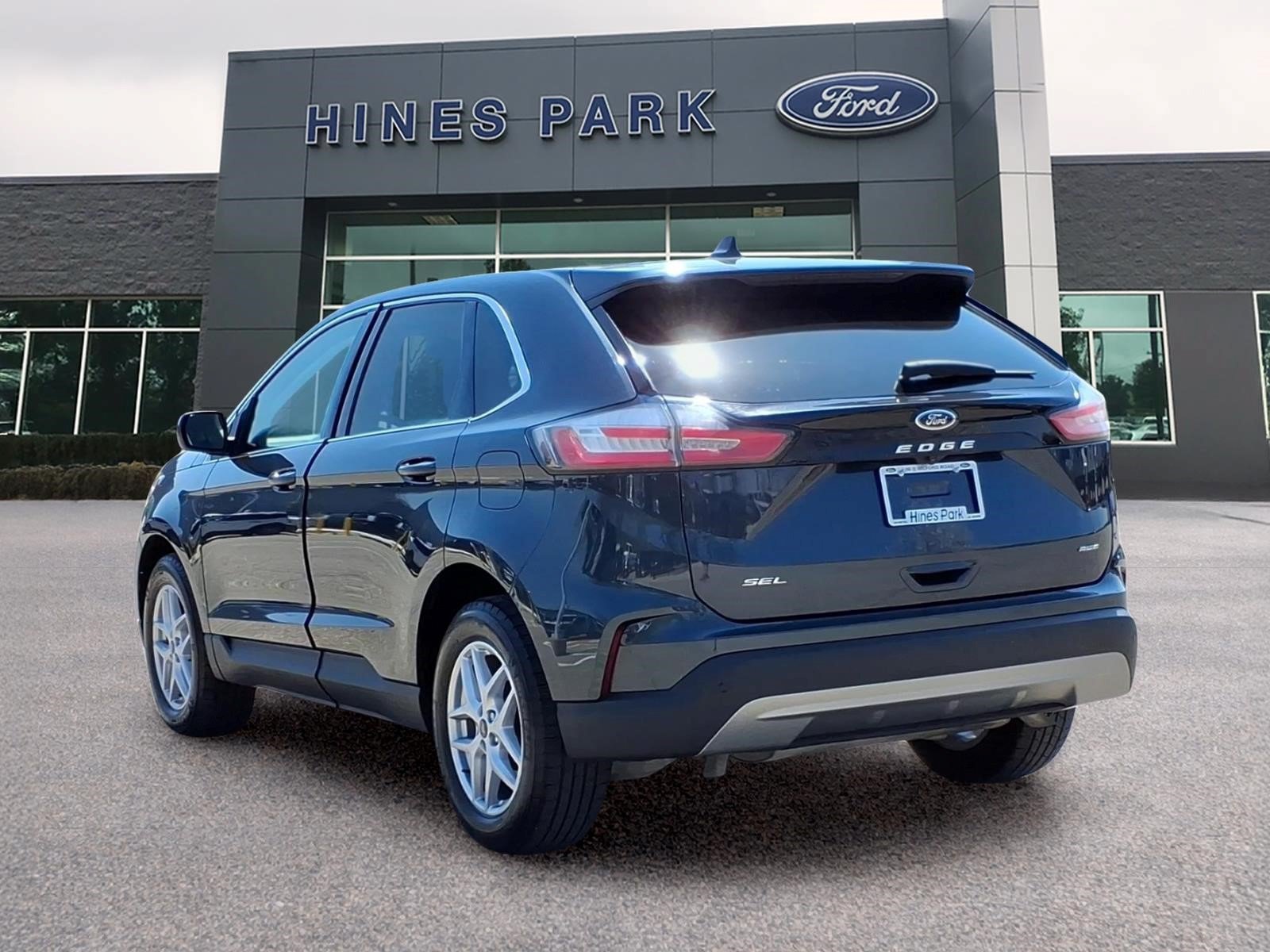 Certified 2023 Ford Edge SEL w/ Convenience Package AWD/4WD image 5