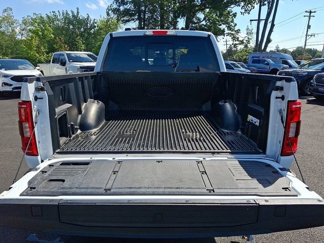 Certified 2022 Ford F150 XLT w/ Equipment Group 302A High image 28