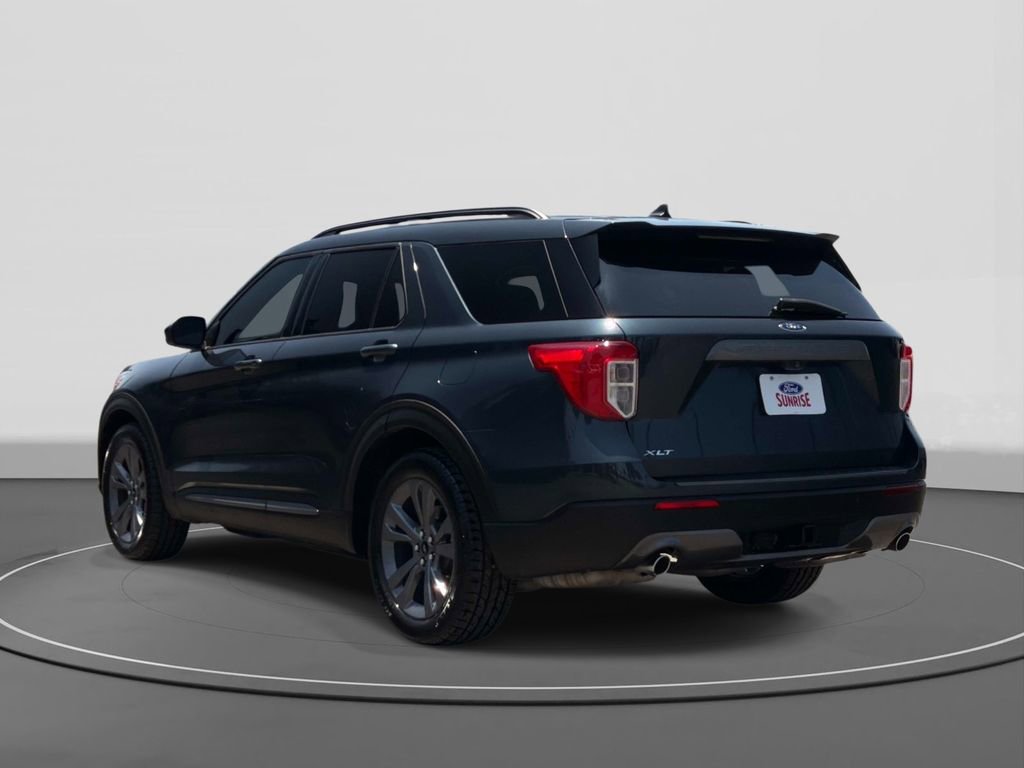 Certified 2023 Ford Explorer XLT w/ Equipment Group 202A RWD image 7