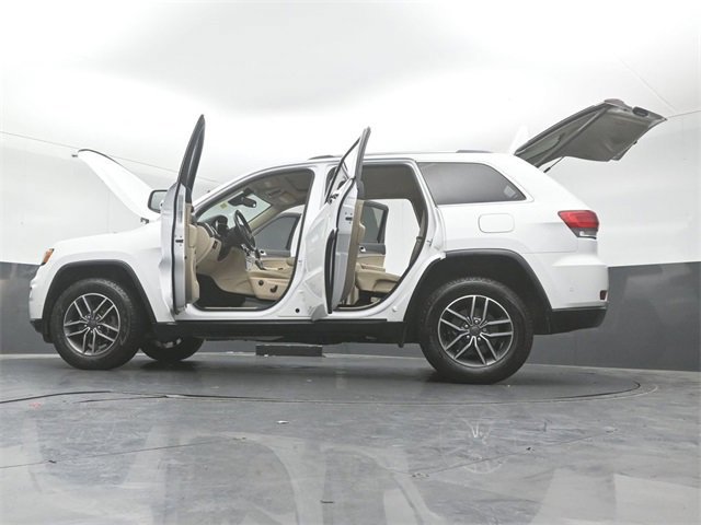 Used 2019 Jeep Grand Cherokee Limited image 53