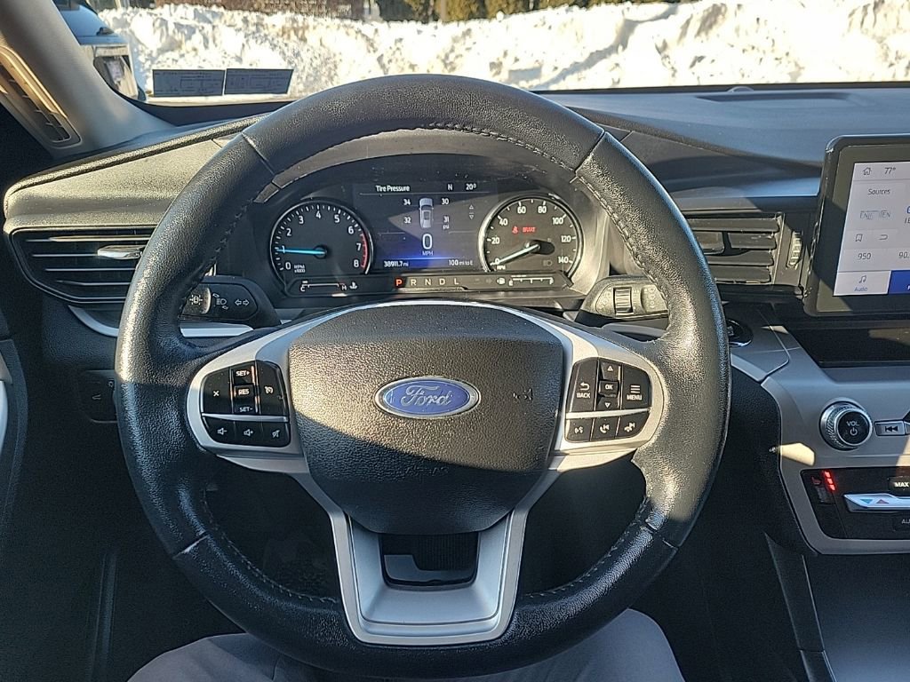 Certified 2023 Ford Explorer XLT w/ Class IV Trailer Tow Package image 28