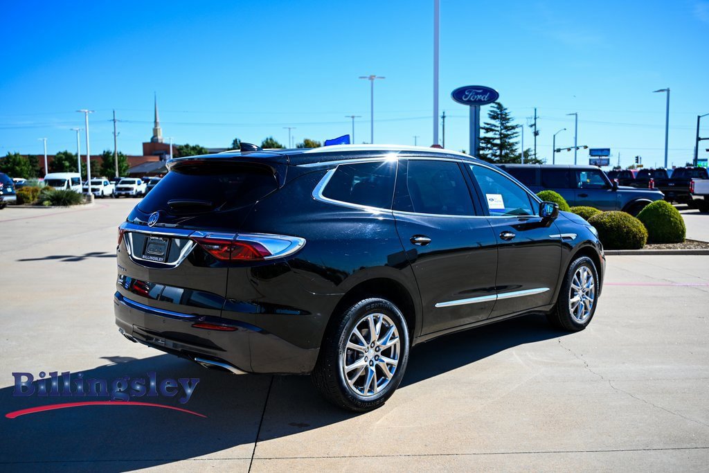 Used 2022 Buick Enclave Essence w/ Experience Buick Package image 5