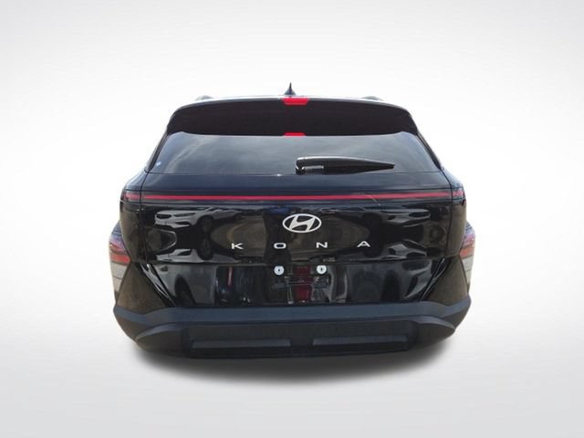 Used 2024 Hyundai Kona SEL w/ Convenience Package FWD image 8