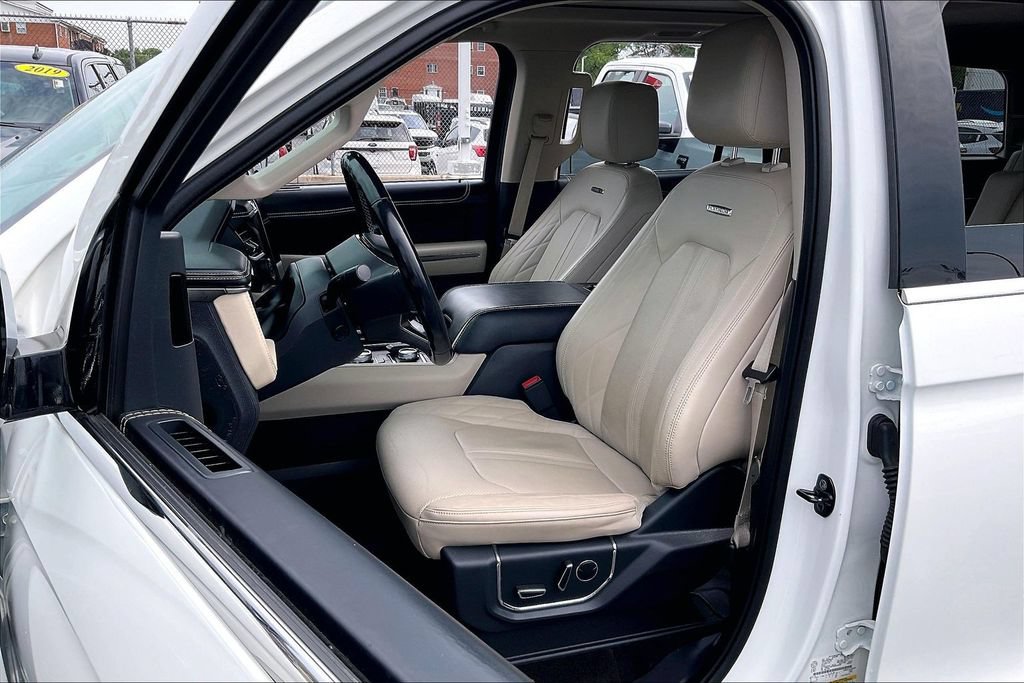 Certified 2022 Ford Expedition Platinum AWD/4WD image 24