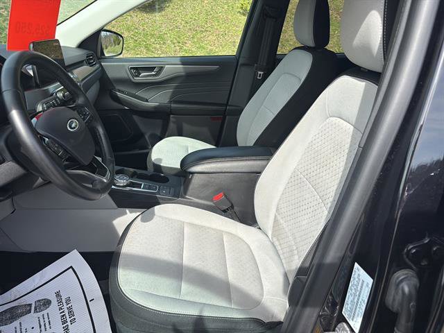 Certified 2024 Ford Escape Active image 11