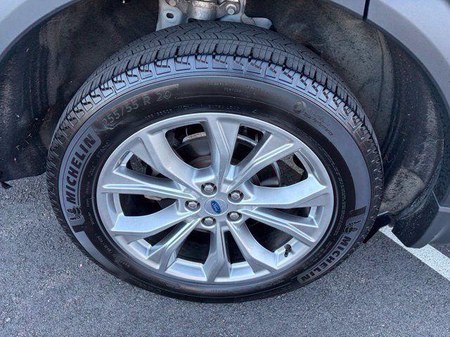Certified 2024 Ford Explorer Limited AWD/4WD image 11