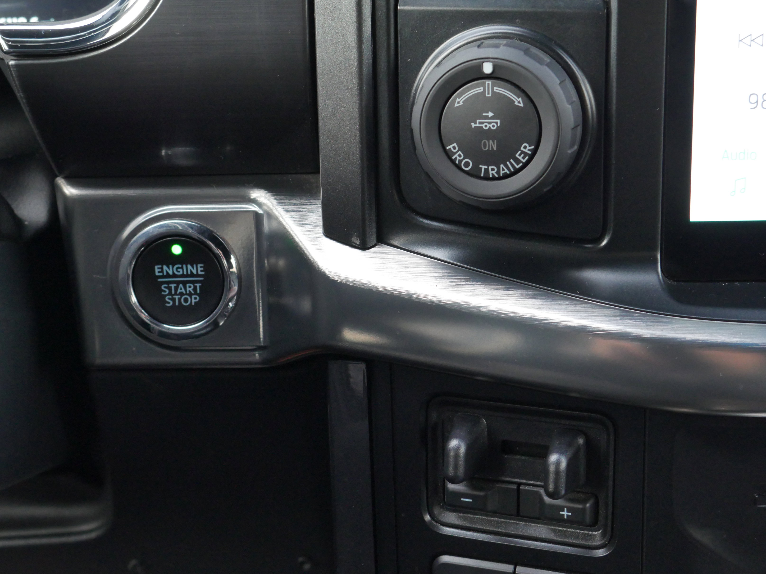 Certified 2023 Ford F150 Lariat w/ Equipment Group 502A High image 9