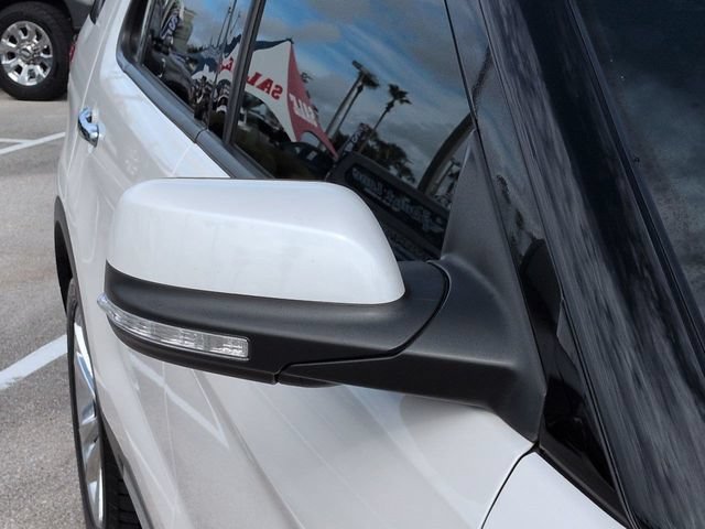 Certified 2019 Ford Explorer Limited w/ Ford Safe & Smart Package FWD image 12