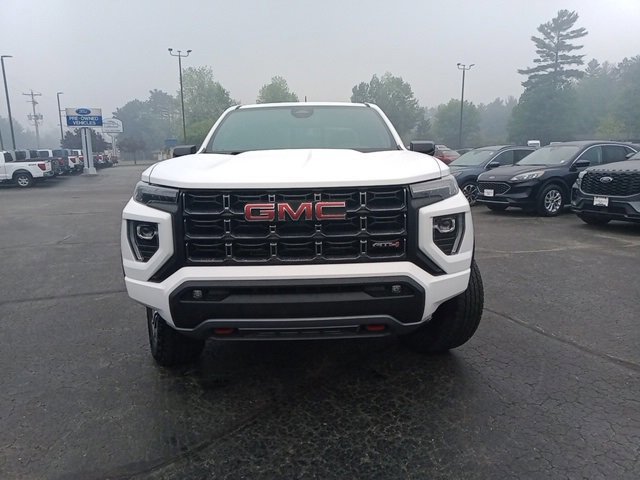 Used 2023 GMC Canyon AT4 image 8