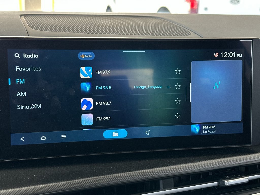 Used 2026 Hyundai Santa Fe SEL FWD image 18