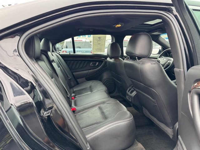 Certified 2018 Ford Taurus Limited AWD/4WD image 10