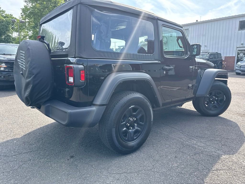 Used 2022 Jeep Wrangler Sport AWD/4WD image 4