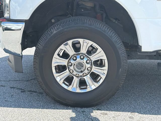 Certified 2019 Ford F250 XLT w/ XLT Premium Package AWD/4WD image 13