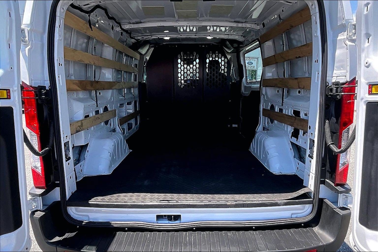 Certified 2025 Ford Transit 250 Low Roof w/ Exterior Upgrade Package RWD image 24