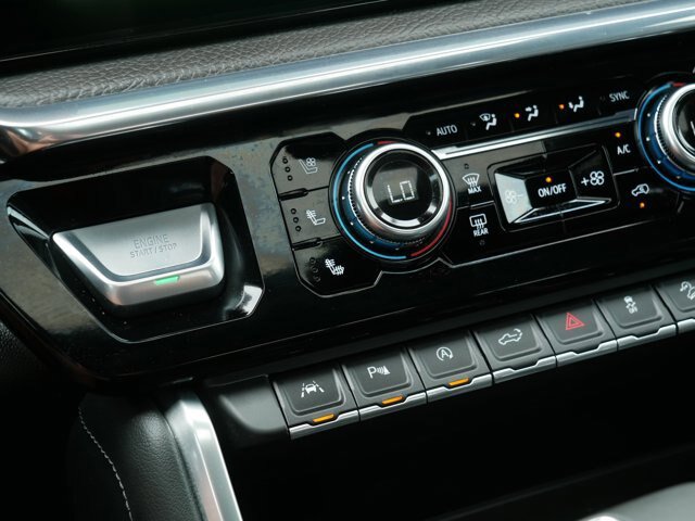 Used 2023 GMC Sierra 1500 Denali w/ Technology Package AWD/4WD image 31