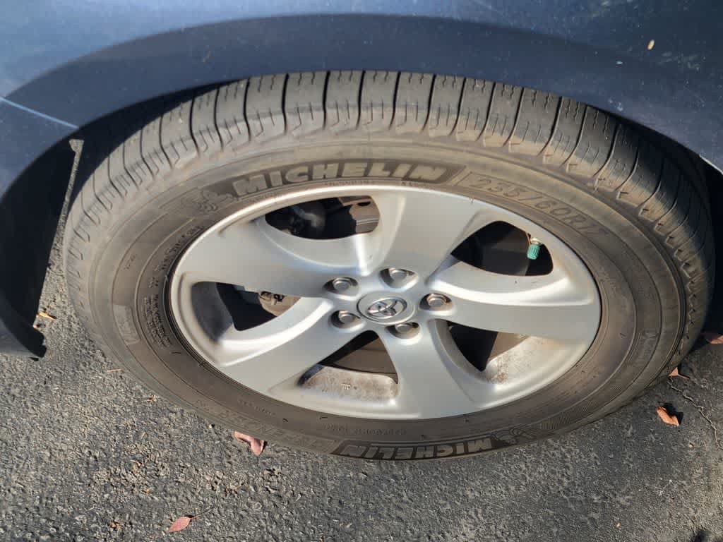 Used 2017 Toyota Sienna LE FWD image 2