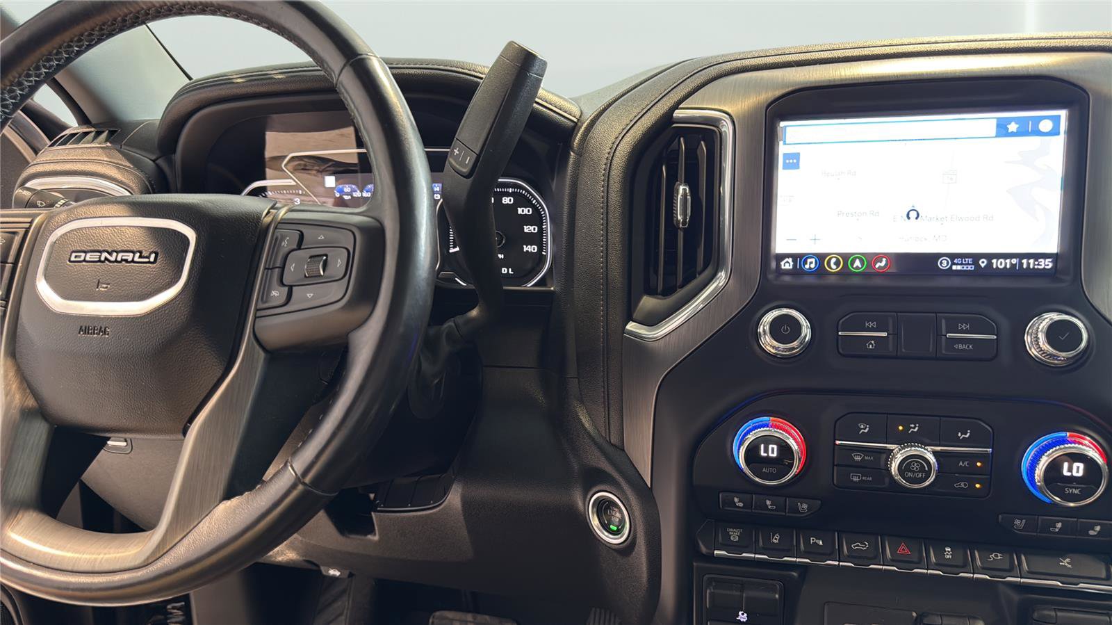 Used 2022 GMC Sierra 3500 Denali AWD/4WD image 27