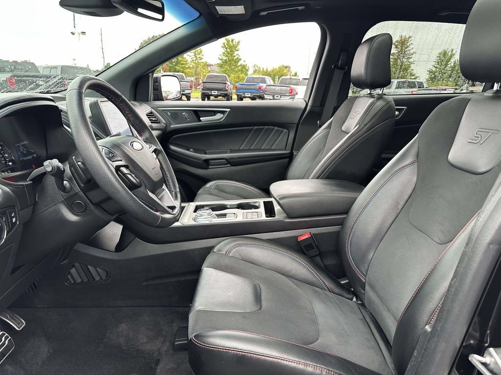 Certified 2024 Ford Edge ST w/ Equipment Group 401A AWD/4WD image 10
