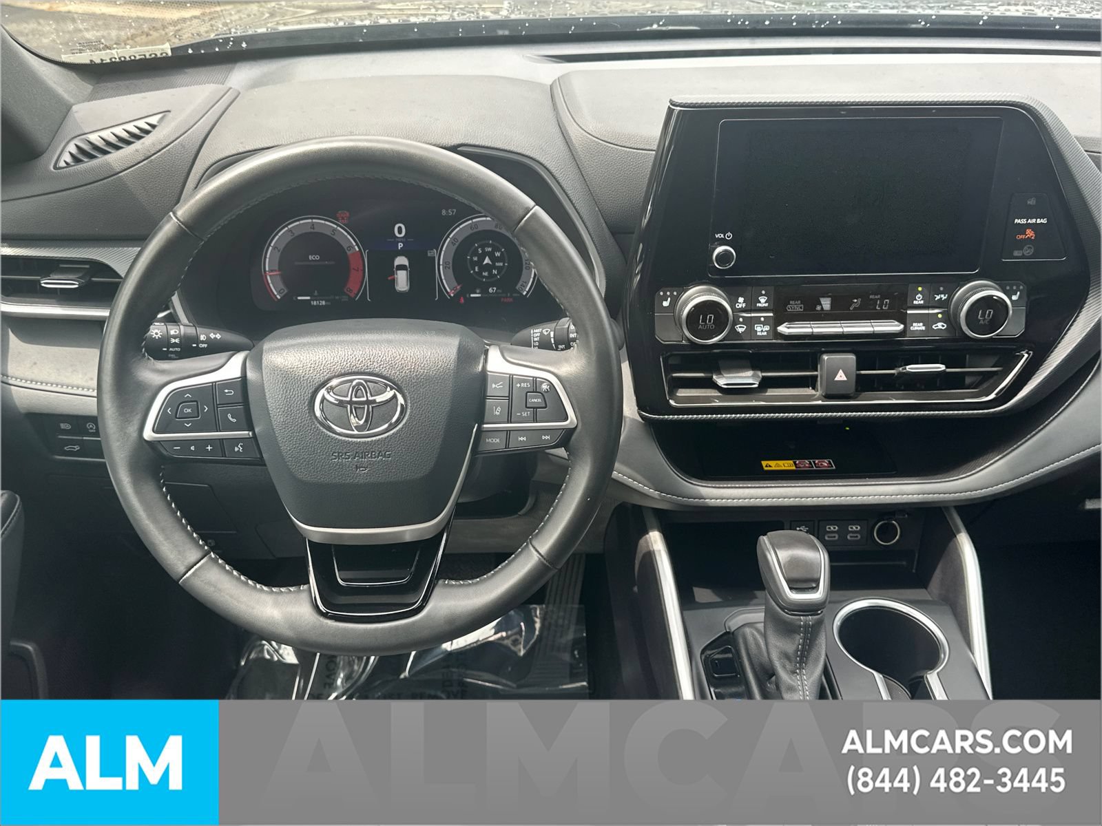 Used 2025 Toyota Highlander XSE AWD/4WD image 27