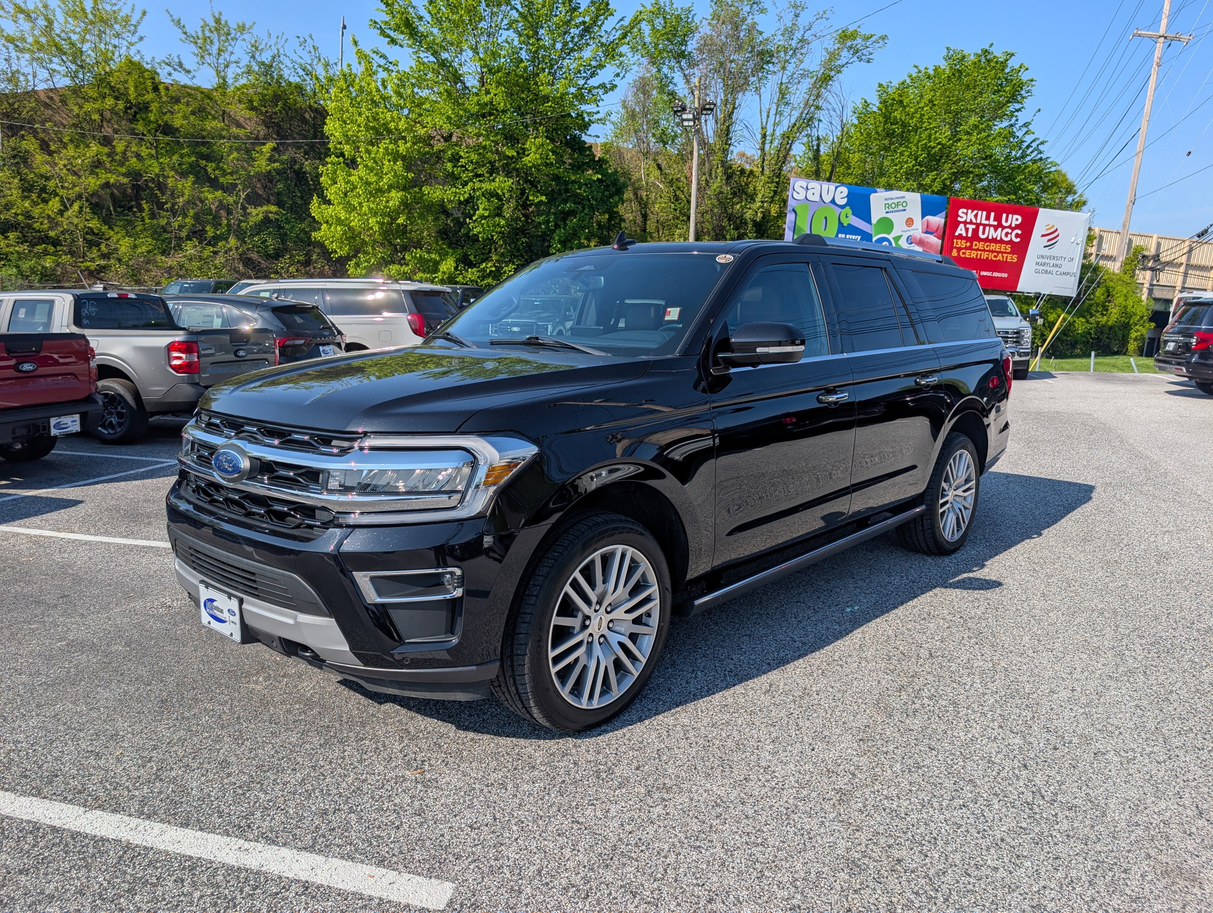 Certified 2022 Ford Expedition Max Limited AWD/4WD image 2