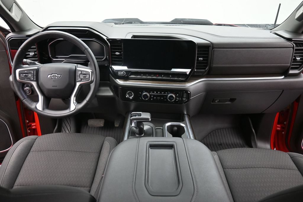 Used 2022 Chevrolet Silverado 1500 LT Trail Boss AWD/4WD image 12