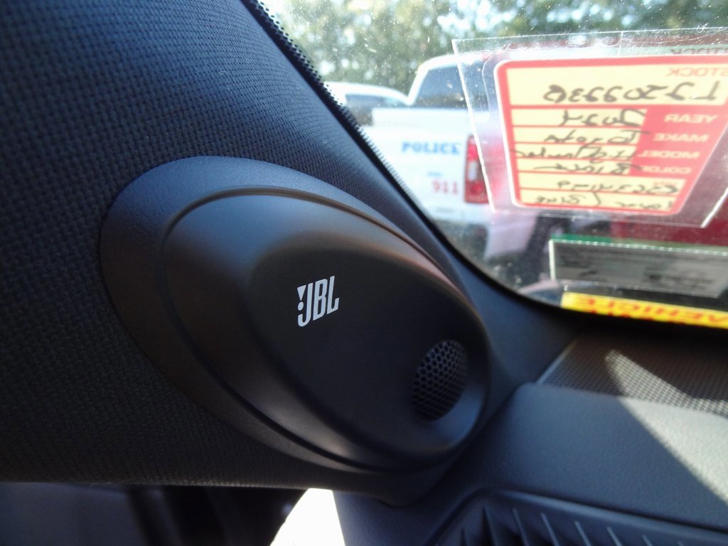 Used 2024 Toyota Highlander Platinum image 14