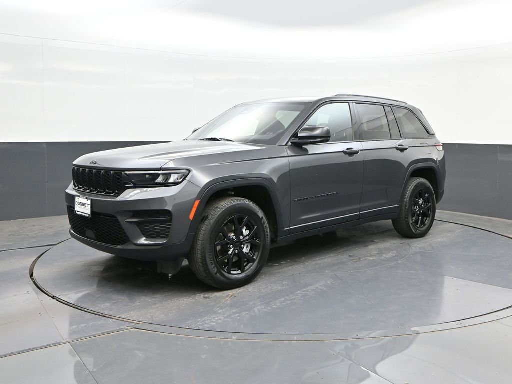 Used 2024 Jeep Grand Cherokee Altitude