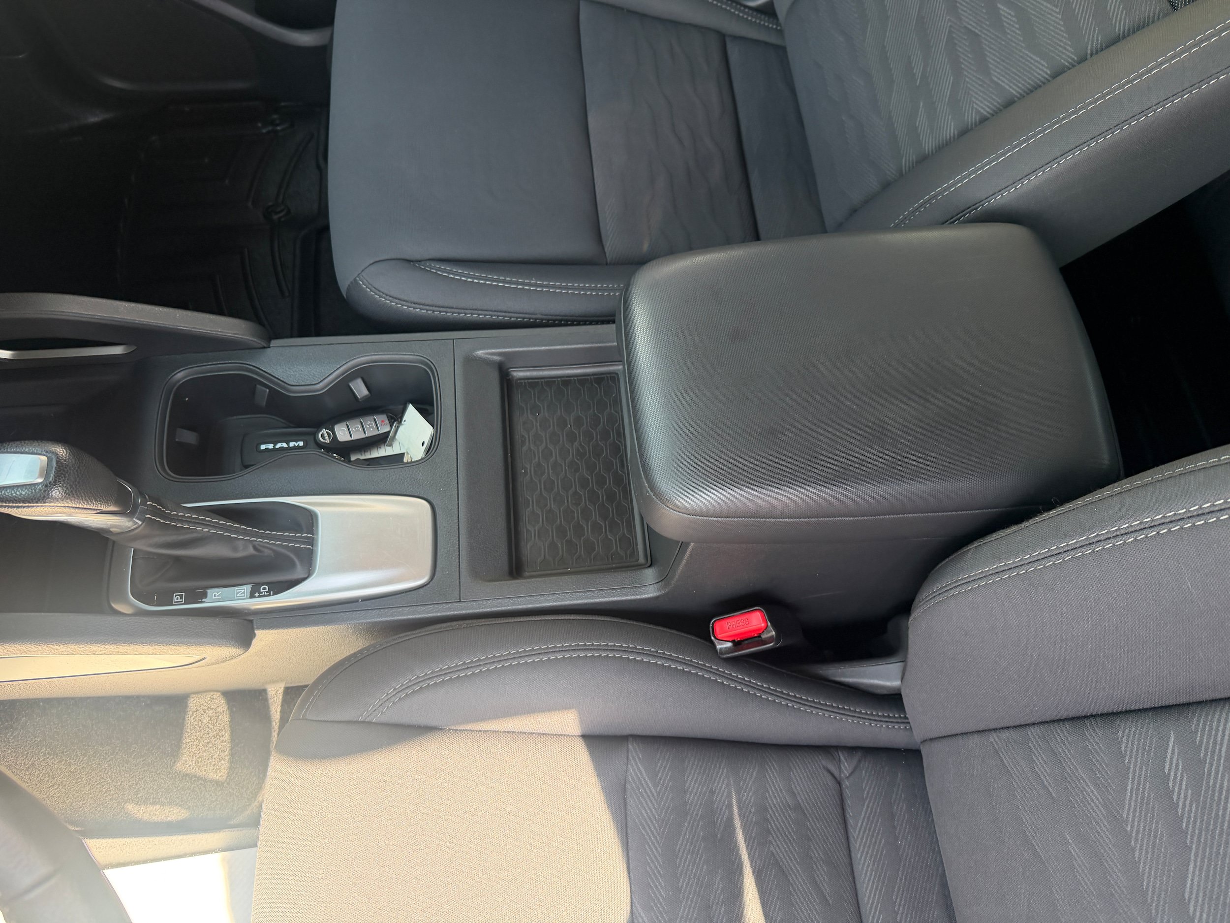 Used 2022 Nissan Frontier SV AWD/4WD image 16