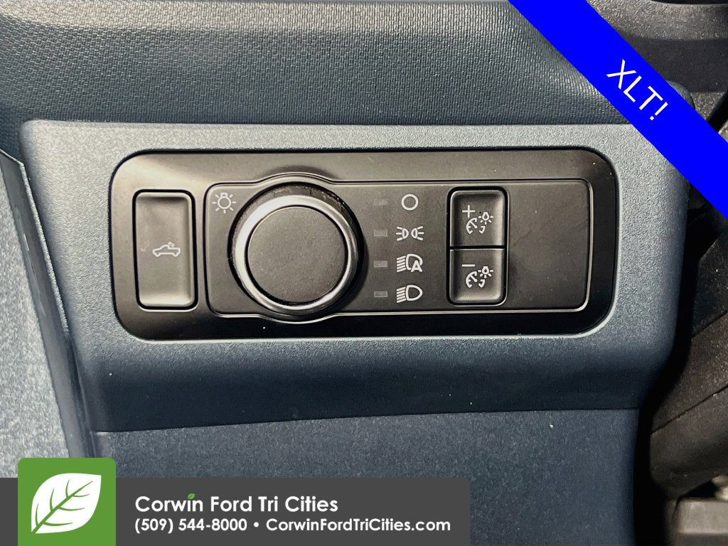 Certified 2025 Ford Maverick XLT w/ XLT Luxury Package AWD/4WD image 17