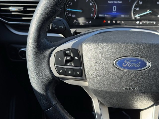 Certified 2022 Ford Explorer XLT w/ Equipment Group 202A image 32