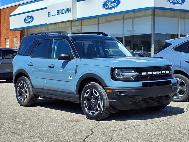 Certified 2022 Ford Bronco Sport Outer Banks w/ Tech Package AWD/4WD image 1