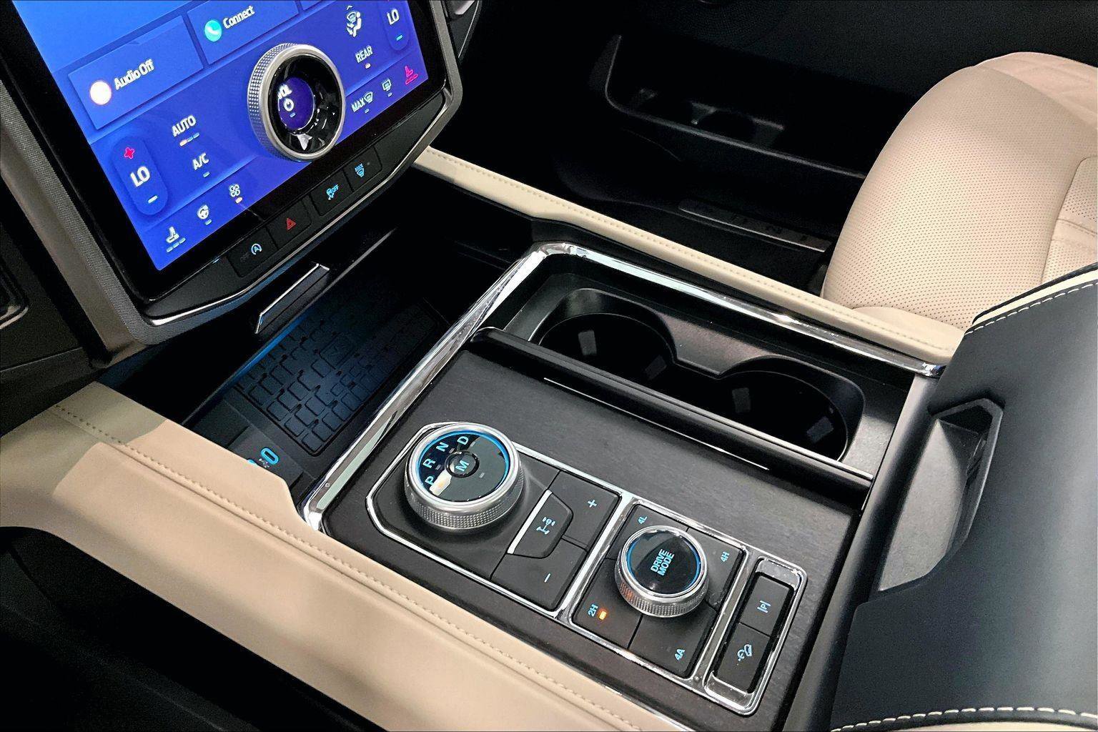 Certified 2024 Ford Expedition Max Platinum image 16