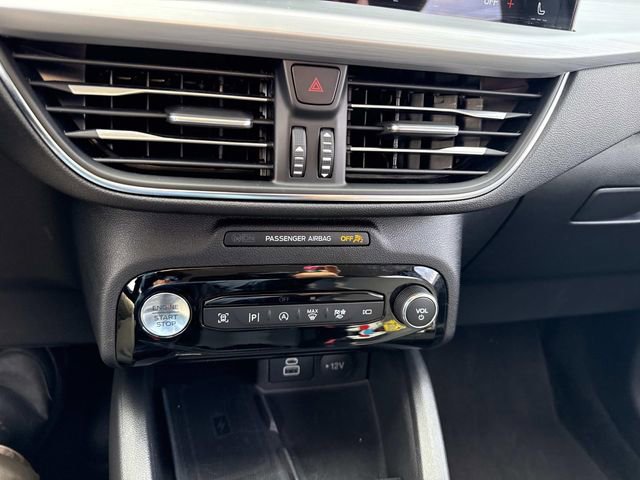 Certified 2024 Ford Escape Platinum image 31