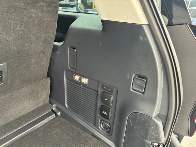 Certified 2025 Ford Expedition Active AWD/4WD image 64