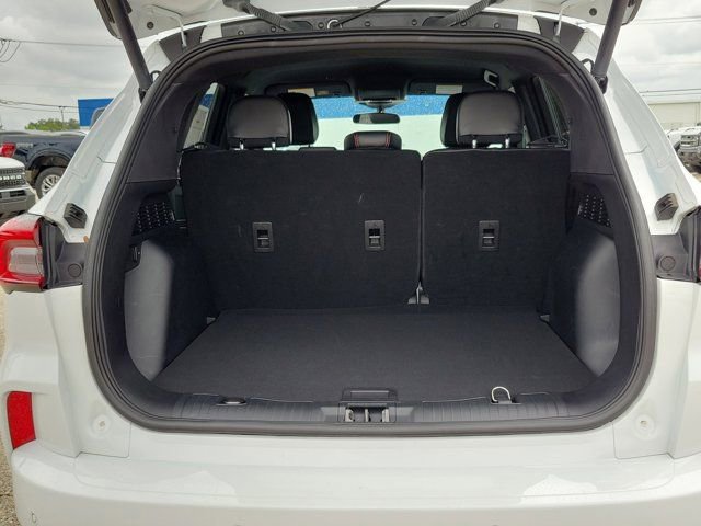 Certified 2023 Ford Escape ST-Line w/ Tech Pack #1 FWD image 8