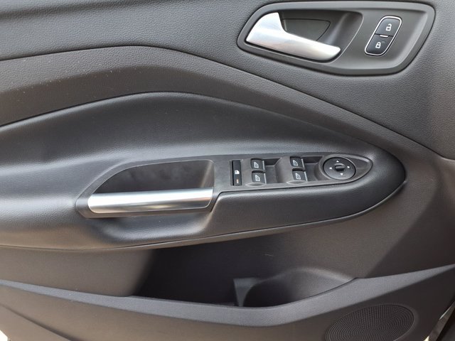 Certified 2019 Ford Escape SE AWD/4WD image 17