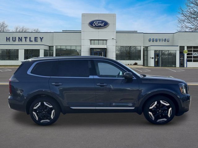 Used 2023 Kia Telluride S w/ S Sunroof Package AWD/4WD image 3