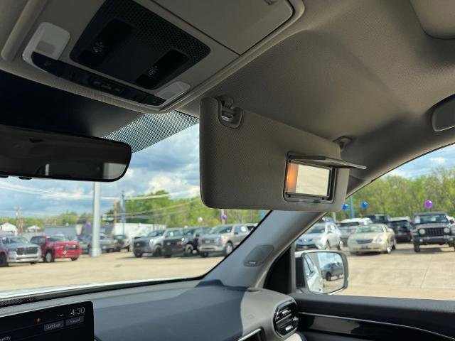 Used 2025 Honda Pilot Touring image 16