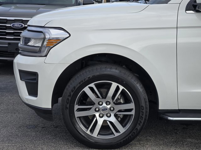 Certified 2022 Ford Expedition XLT image 8