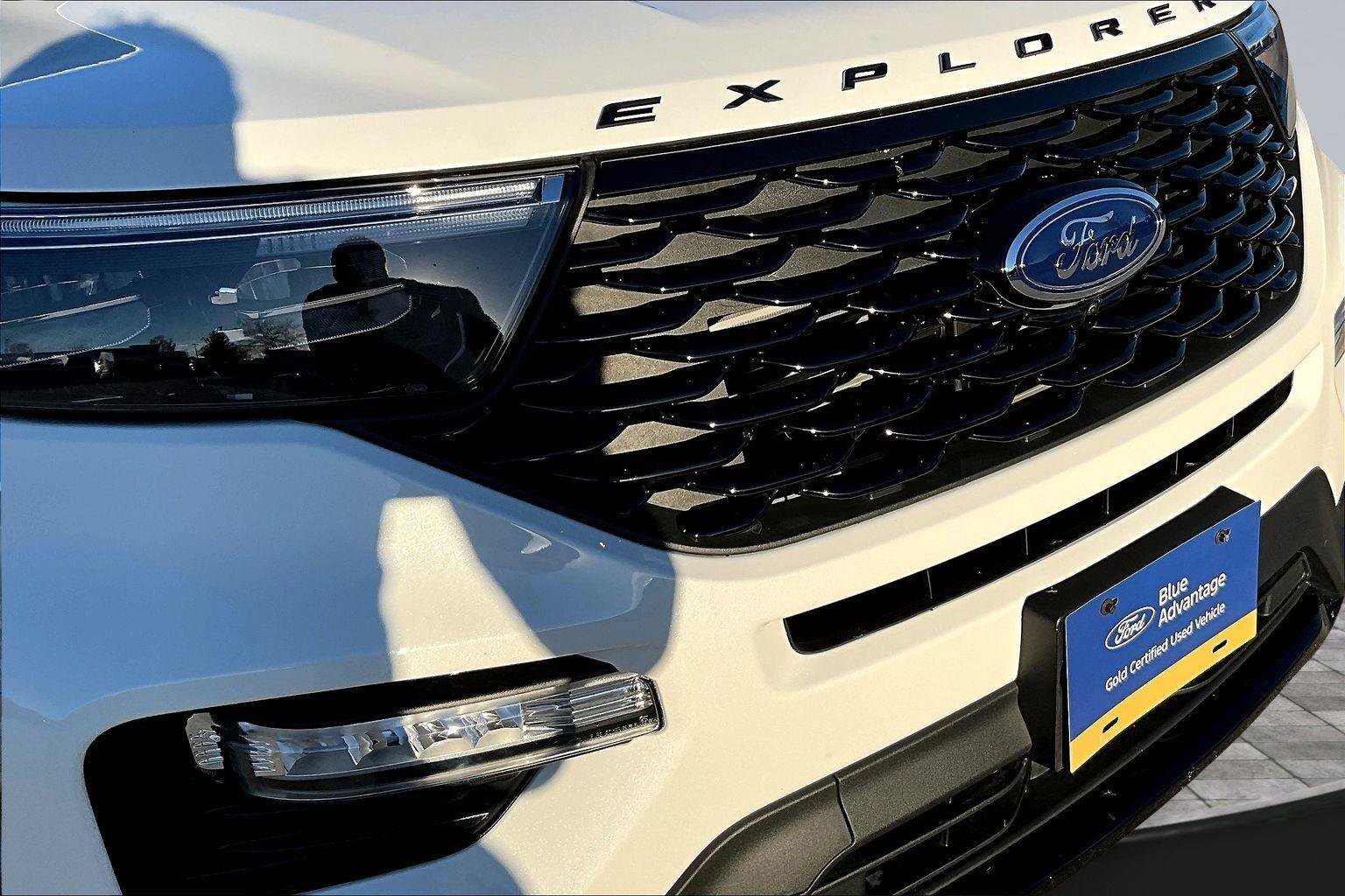 Certified 2023 Ford Explorer ST-Line image 24
