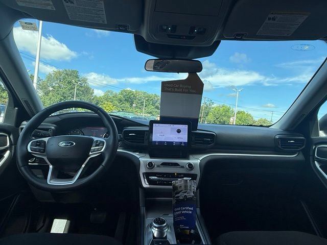 Certified 2023 Ford Explorer XLT AWD/4WD image 3