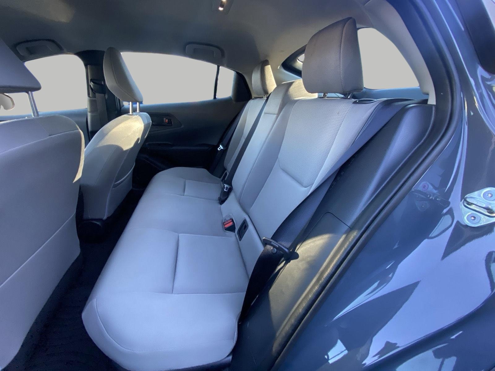 Used 2024 Toyota Prius LE AWD/4WD image 11