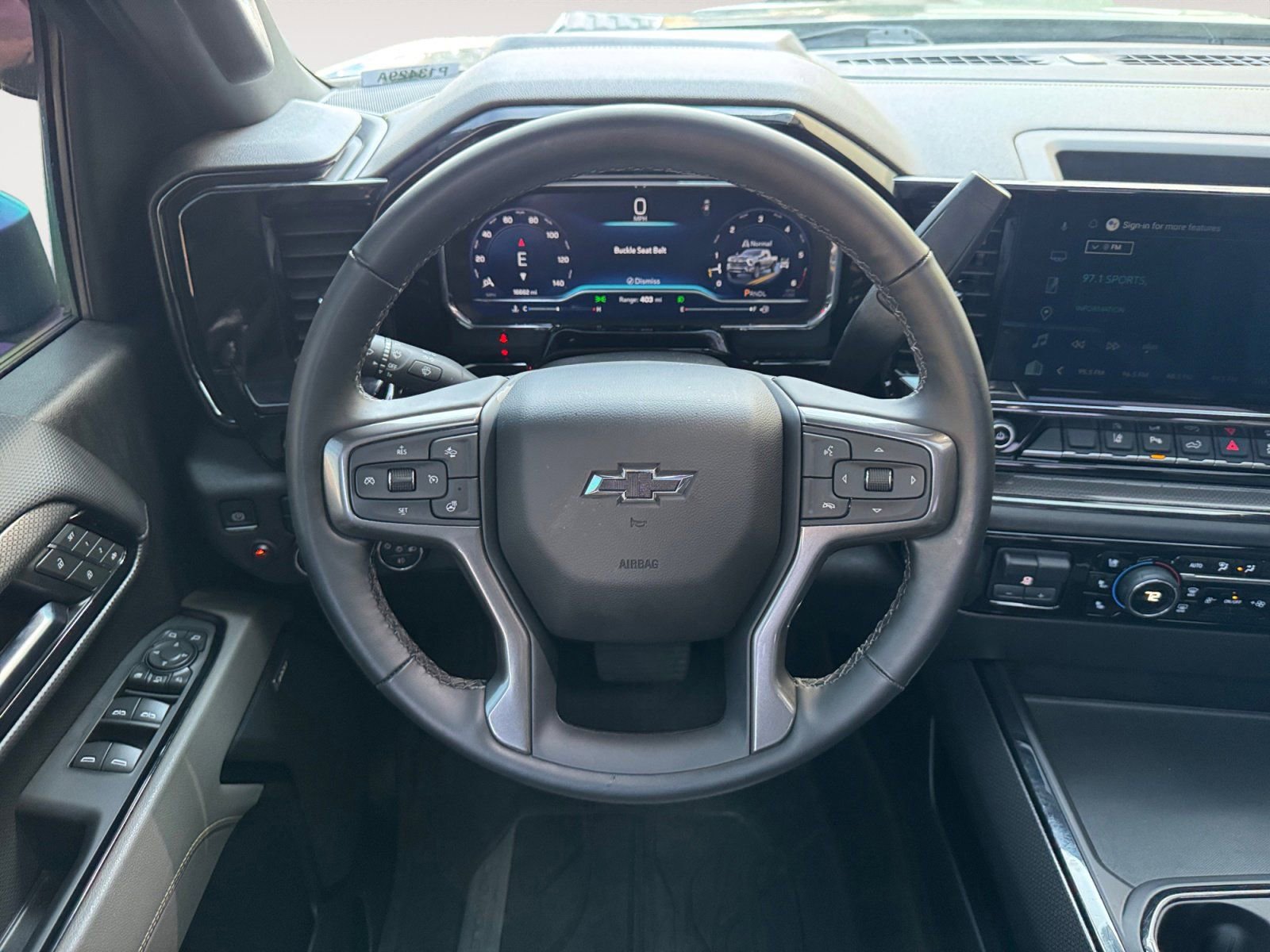 Used 2025 Chevrolet Silverado 2500 ZR2 w/ Technology Package image 12
