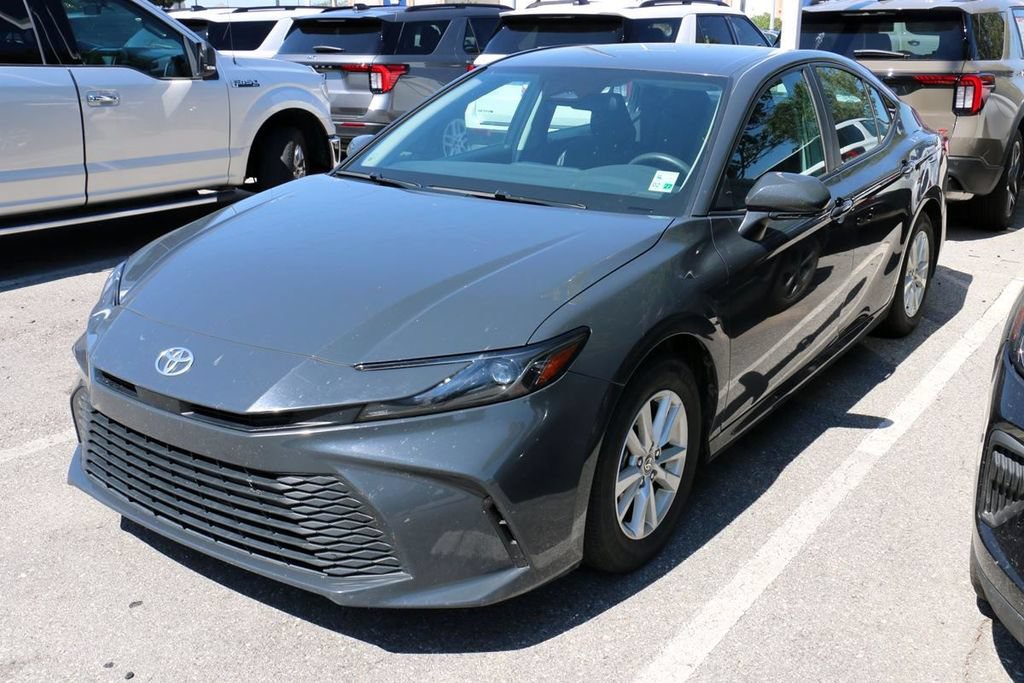 Used 2025 Toyota Camry LE FWD image 2