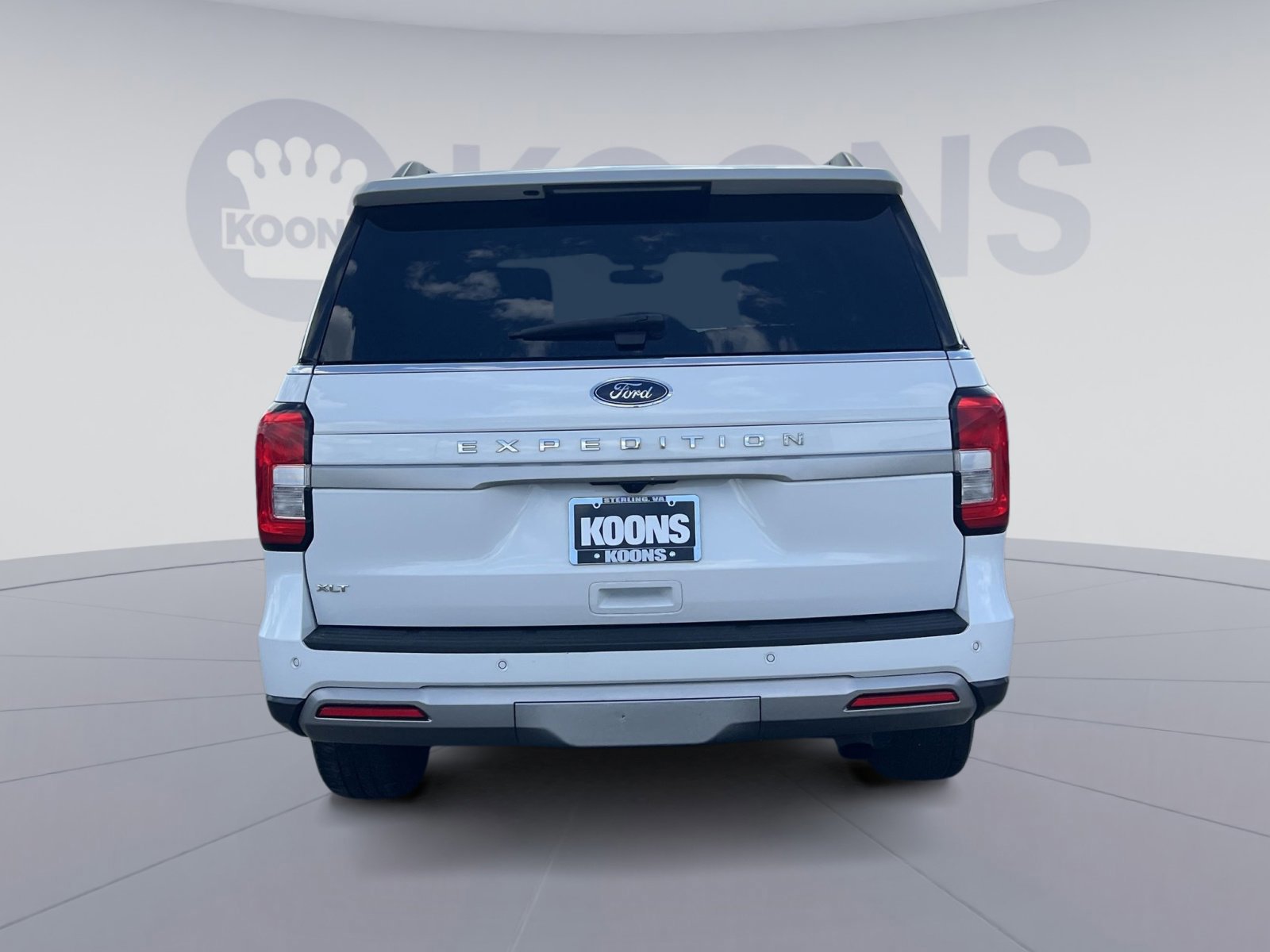 Certified 2024 Ford Expedition XLT image 4