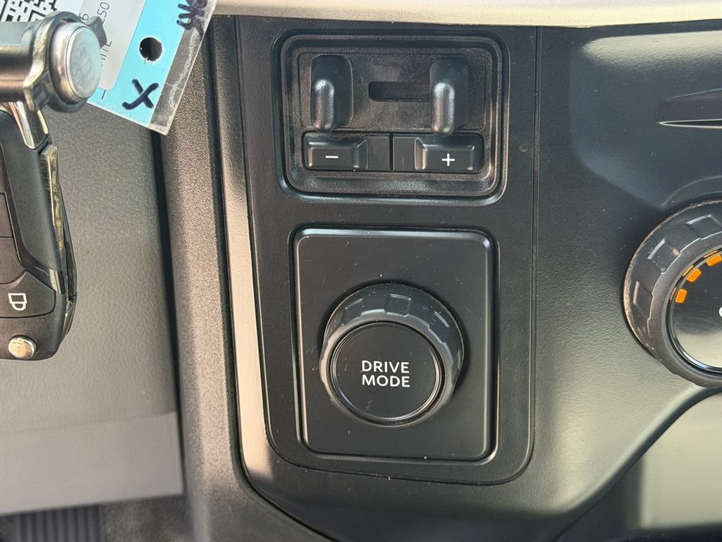 Certified 2024 Ford F250 XL RWD image 25