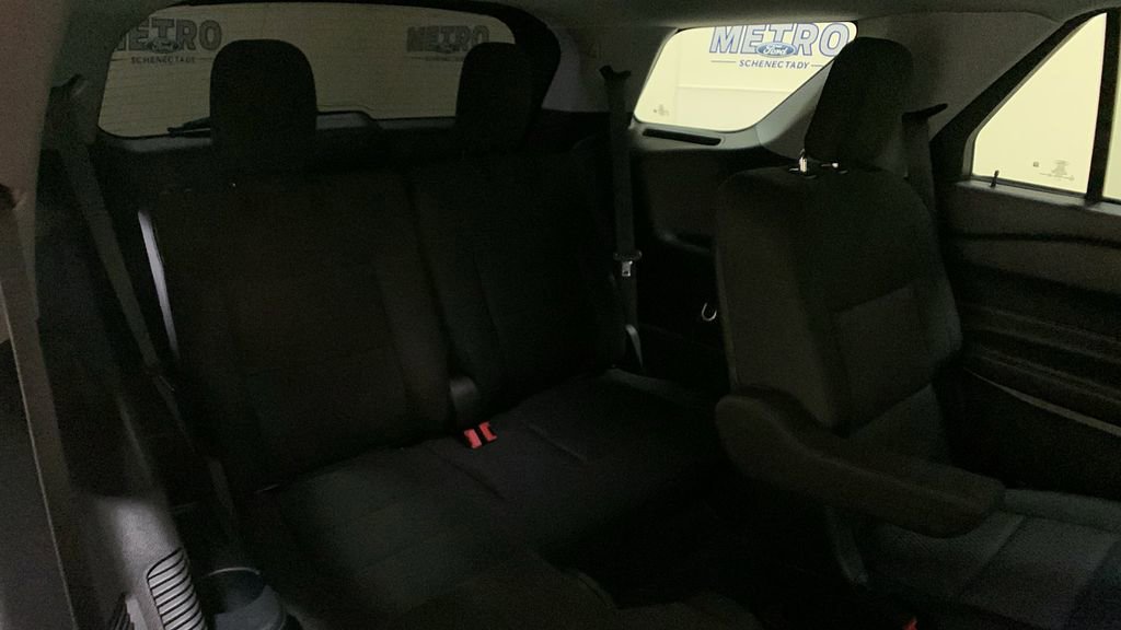 Certified 2023 Ford Explorer XLT w/ Class IV Trailer Tow Package image 18