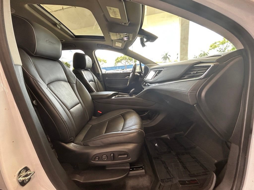 Used 2020 Buick Enclave Avenir w/ Avenir Technology Package FWD image 25