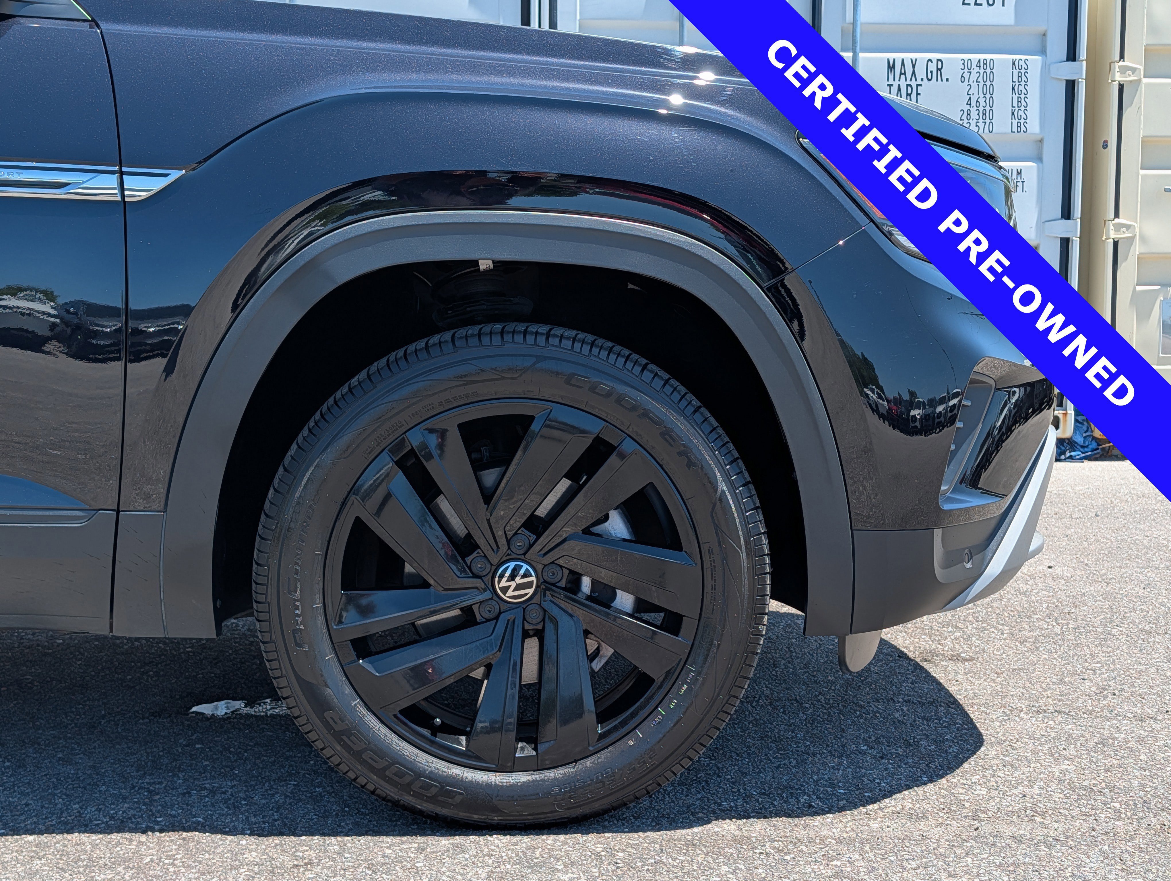 Used 2021 Volkswagen Atlas Cross Sport SE FWD image 11